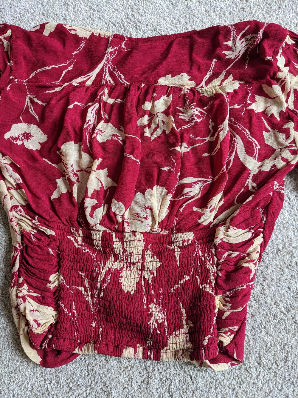 Free People Red Floral Ruched Button-Front Crop Top Blouse - Picture 3 of 5